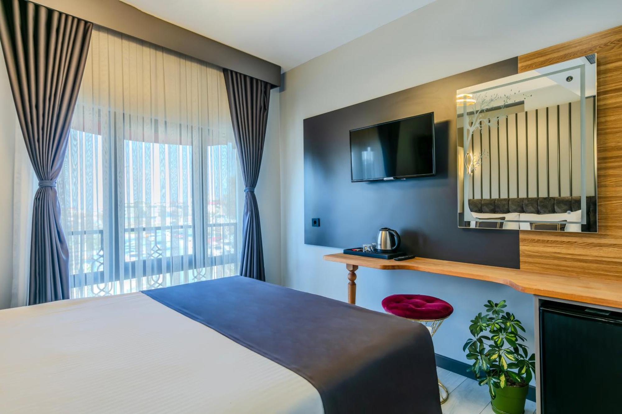 Med Life Hotel Istanbul Airport Arnavutkoy Exterior foto